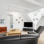 Apartamento 2 Bedroom Gorgeous In