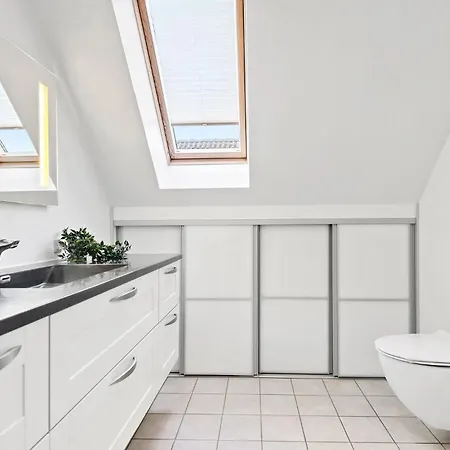 2 Bedroom Gorgeous In * Hemmet