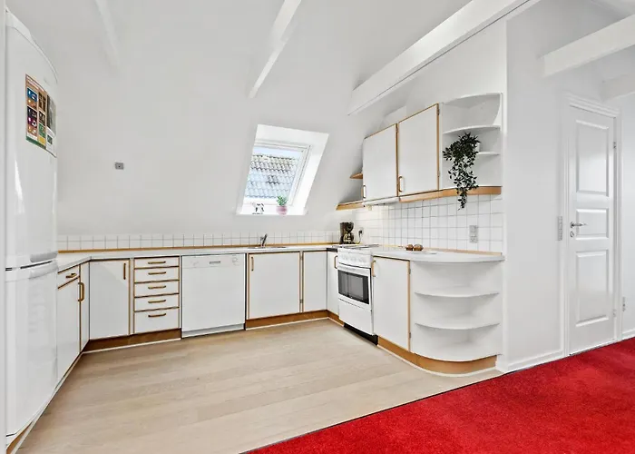 2 Bedroom Gorgeous In *