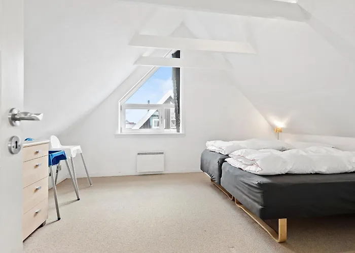 2 Bedroom Gorgeous In Daire *