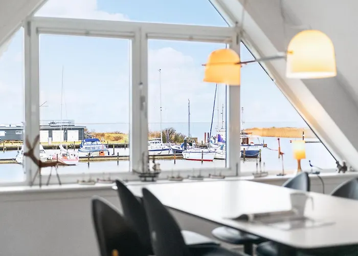 2 Bedroom Gorgeous In Διαμέρισμα Hemmet