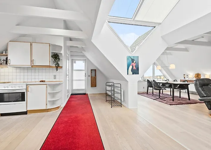 2 Bedroom Gorgeous In